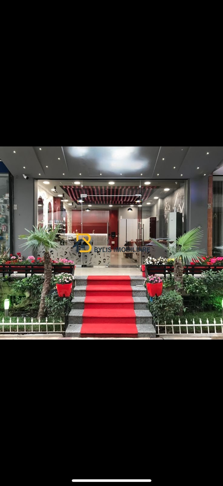 Shitet, Ambjent Biznesi, Komuna e Parisit, Tiranë.